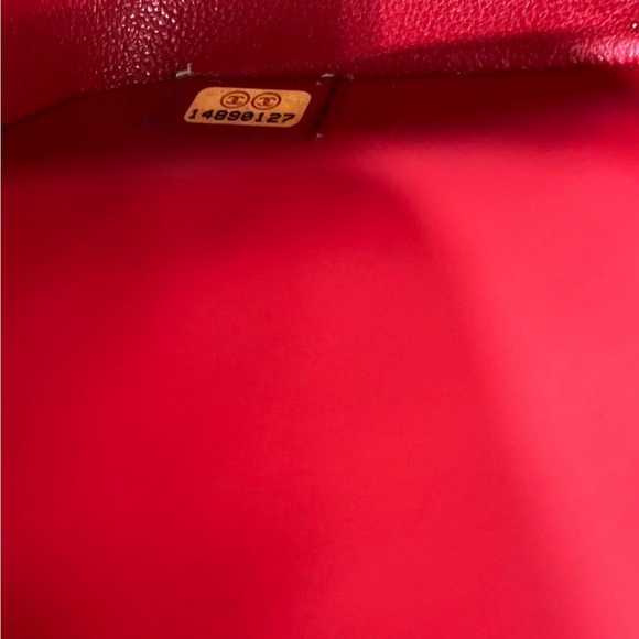 Chanel Caviar Quilted Jumbo Double Flap Red - Picture 3 of 9